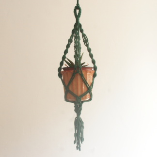 planthanger,green,handcrafted,macrame