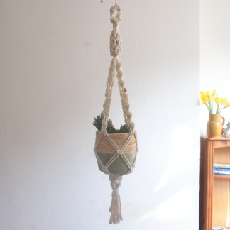 planthanger,cream,handcrafted,macrame